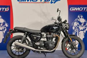 Triumph Street Twin