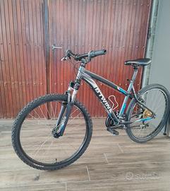 bicicletta rock rider st340 blu e nera