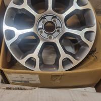 Cerchi in lega 17 pollici Fiat 500L