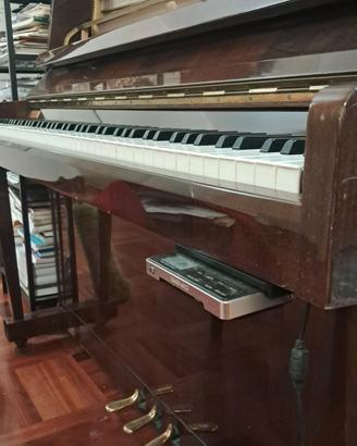 pianoforte verticale Petrof Silent