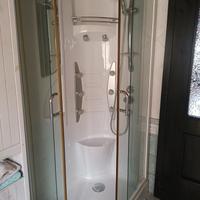 doccia idromassaggio 