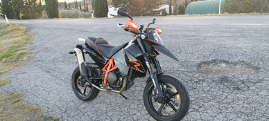 KTM 690 supermoto