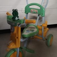 triciclo a spinta per bambini con coprisole