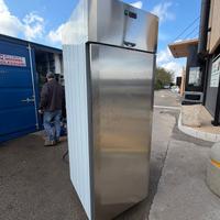 Armadio congelatore in acciaio come nuovo
