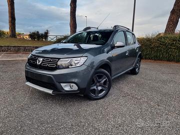 dacia sandero stepway  1,5 dci anno 2017