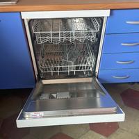 Cucina in buono stato elettrodomestici compresi