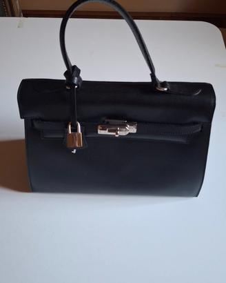 Borsa nera marca Marina Rinaldi