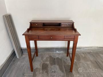 scrittoio in legno