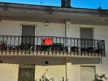 Abitazione Civile con Garage vicFontana della Scea