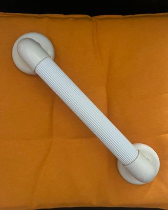 Maniglia bagno con viti