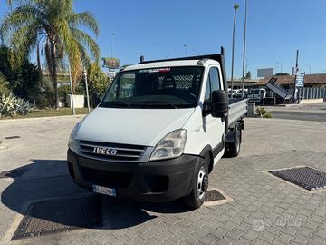 Iveco daily 35c12 ribaltabile trilaterale