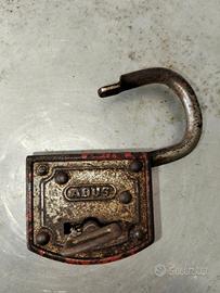 Lucchetto antico marchio Abus 