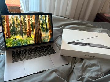 McBook pro i7 2018 touchbar