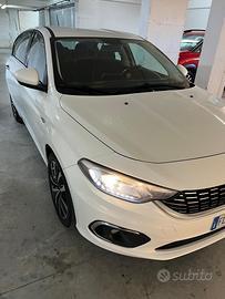 Auto Fiat tipo 1.6
