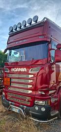 SCANIA R 730 V8 in ADR