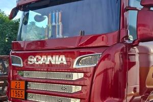 SCANIA R 730 V8 in ADR