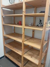 Scaffali in legno
