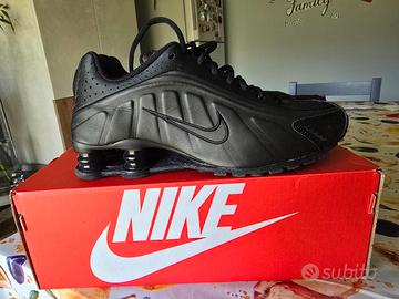 Nike Shox R4