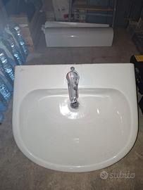 lavandino a colonna
