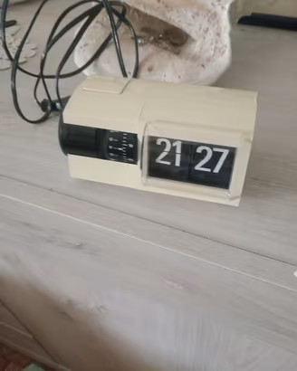 Orologio sveglia solari Udine mod.cifra 2