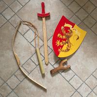 Scudo in legno  per bambino