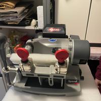 Macchina Duplicatrice di Chiavi