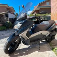 Yamaha x max 250