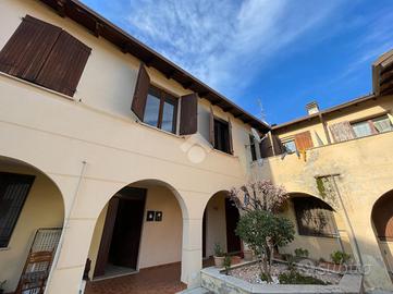 3 LOCALI A CASALROMANO