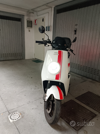 Scooter elettrico niu
