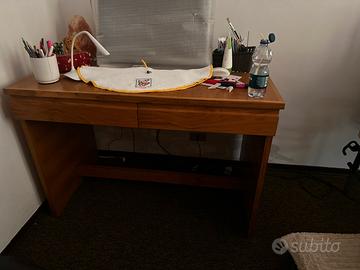 Scrivania/libreria