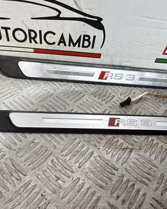 BATTITACCO PORTIERE ANTERIORI AUDI A3 8Y RS3 LED