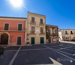 2 LOCALI A CASAGIOVE