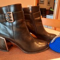 Stivaletti neri donna