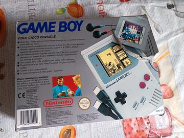 Game Boy direttamente dagli anni '90