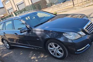 Mercedes E 350   4 matic