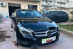 MERCEDES-BENZ A200 CDI 136CV 2015 SPORT