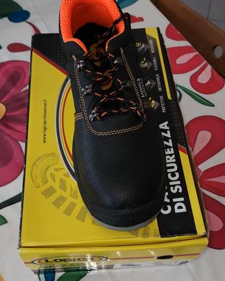 Scarpa da lavoro antinfortunistica TG.44 