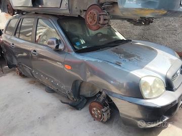 Ricambi HYUNDAI SANTA FE' 2.0 diesel anno 2003