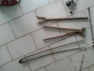 Arnesi e attrezzi cultura contadina antichi