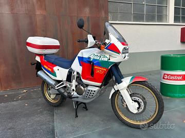 Honda Africa Twin 750 RD04