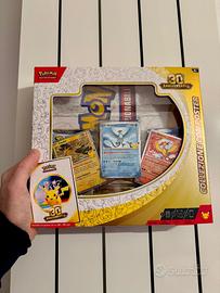 Carte pokemon 30 anniversario