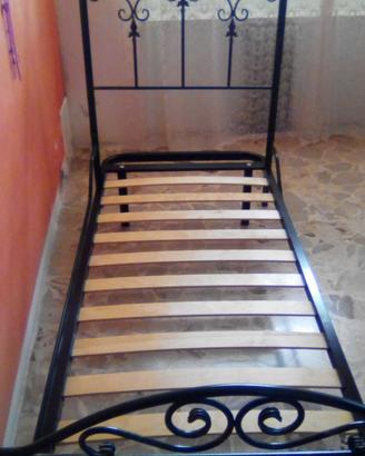 LETTINO IN FERRO