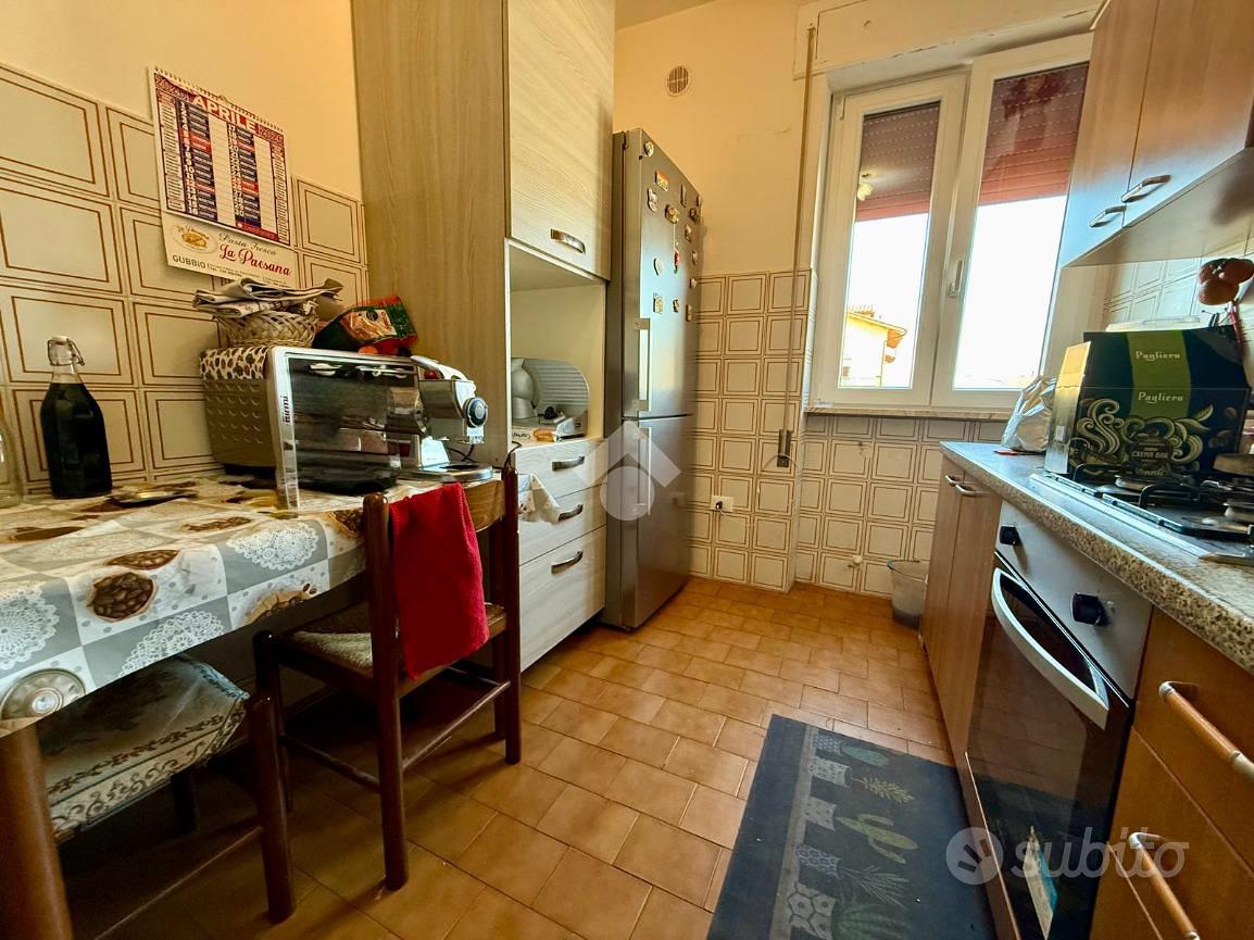 5 LOCALI A GUBBIO - Vista 4