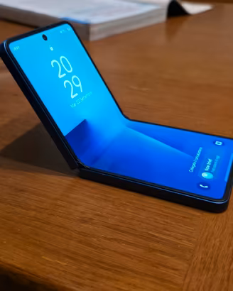 Samsung Z Flip 7 256 GB 