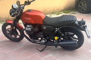 Moto Guzzi V7 Stone my 2023