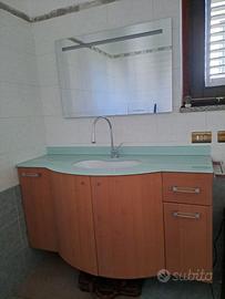 Mobile bagno sospeso con specchio