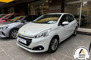 Peugeot 208 PureTech 82 5 porte Allure