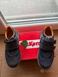 Scarpe Kickers nuove mai usate n.30 da bimbi