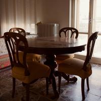 Tavolo rotondo vintage allungabile in noce