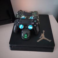 PS4 Slim 